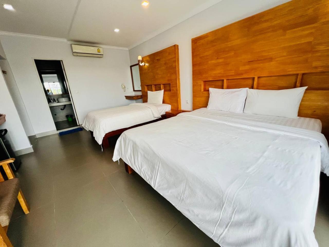 Sandy Clay Bungalows Sihanoukville Exterior foto